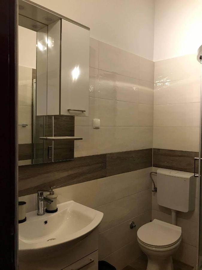 Draga Rooms Njivice Exteriör bild